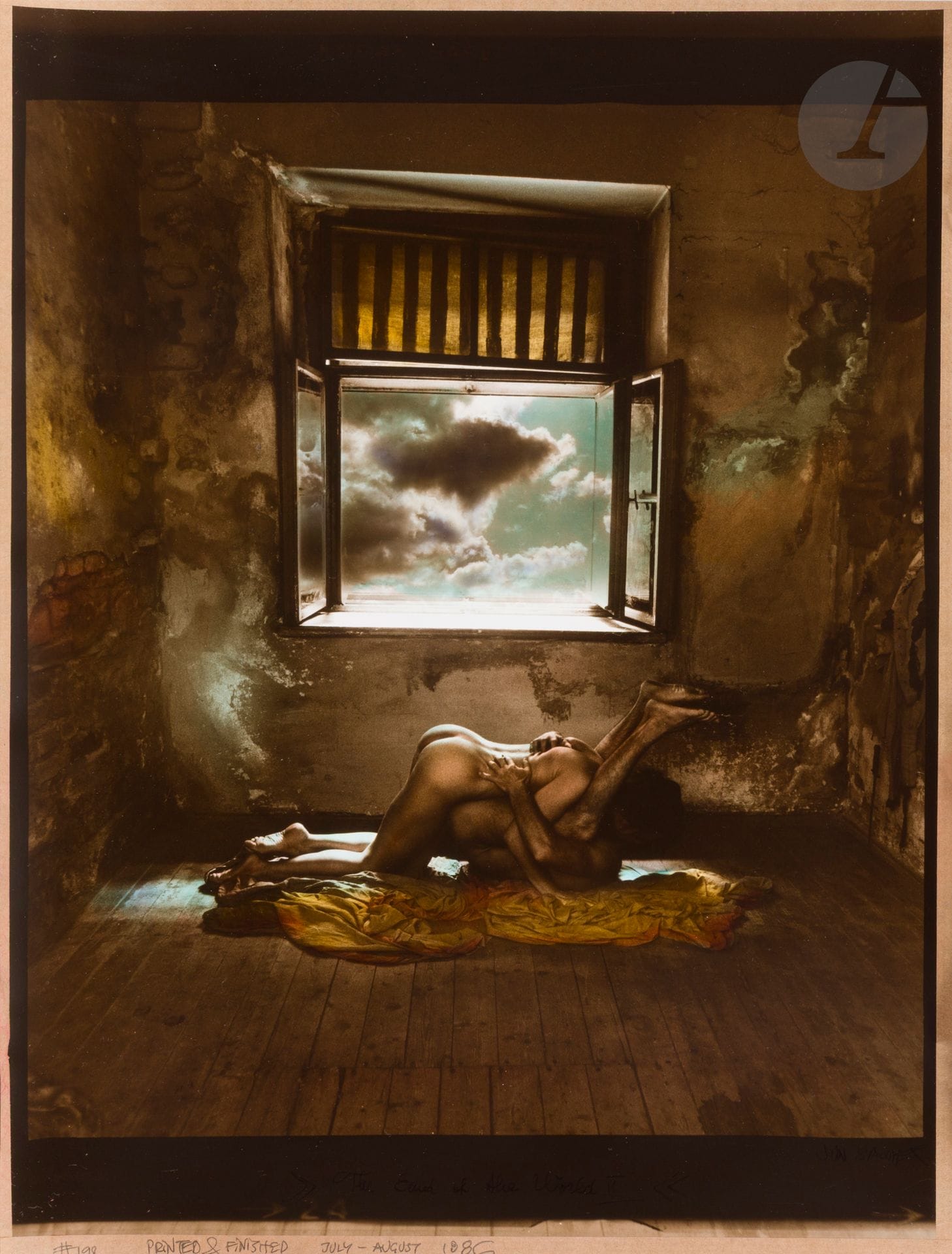 Jan Saudek (1935)
The end of the world II, 1986. 
Épreuve argentique d’époque, rehaussée de couleurs, signée à l’encre en bas à droite et titrée au centre. Annotation « #198 - Printed & finished : July - August 1886 » à l’encre sur la bande kraft. 
Image : 32 x 28 cm - Feuille : 39 x 30 cm