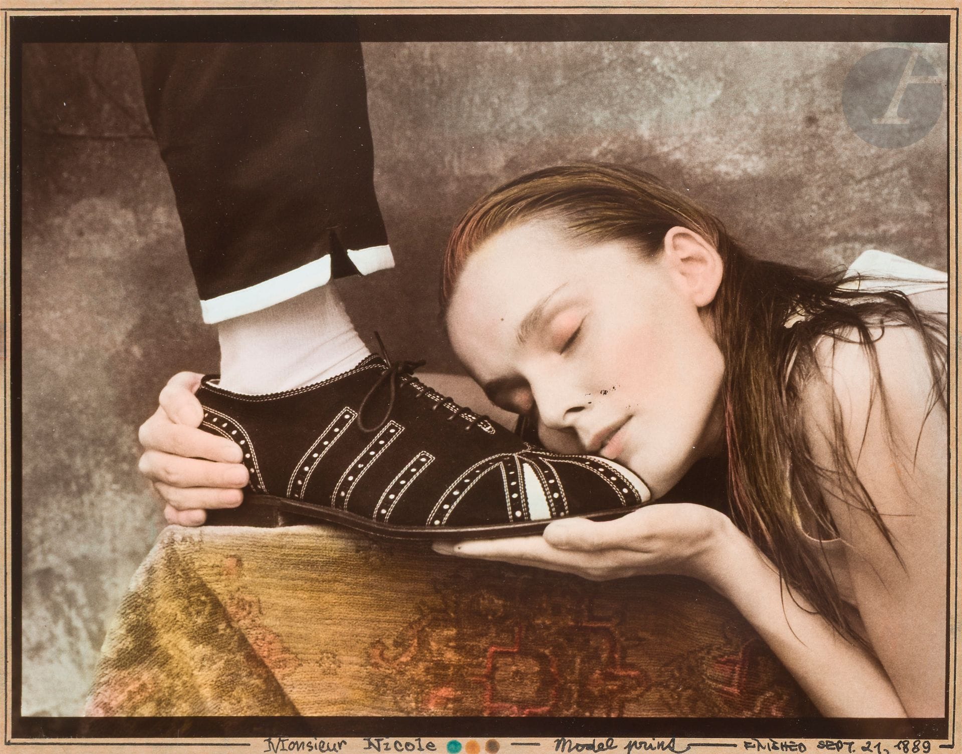 Jan Saudek (1935) 
Photographed for Monsieur Nicole, 1989. 
Model Print - Finished Sept 21, 1889. 
Model Print - Finished October 6, 1889. 
The Duel - Print - Finished October 12, 1889 2 PM. 
Trois (3) épreuves argentiques d’époque rehaussées de couleurs. Légendes et dates à l’encre sur les bandes kraft. 
Formats : de 19 x 24,5 à 24,4 x 29,8 cm