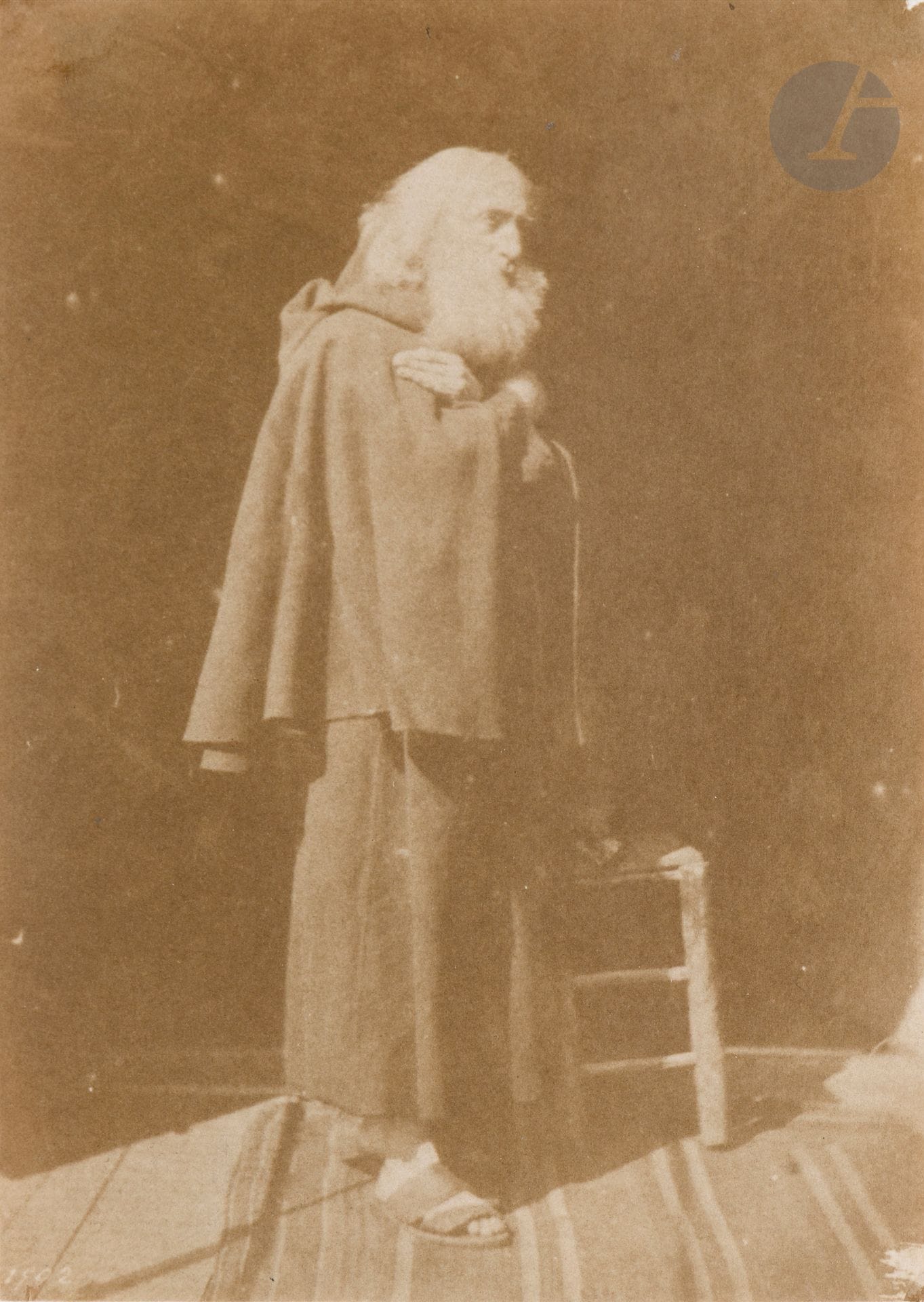 Julien Vallou de Villeneuve (1795-1866)
Moine, c. 1850-1855.
Épreuve sur papier salé, d’après négatif papier.
16,5 x 11,5 cm
