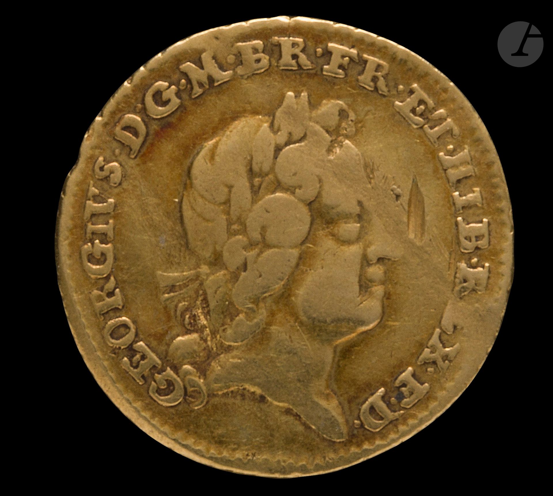 GREAT BRITAIN.
Georges I (1714-1727). 
1/4 Guinea. Gold. 1718. 2,03g. 
S.3638 - Friedberg.331             

Numerous strikes.
Almost VG