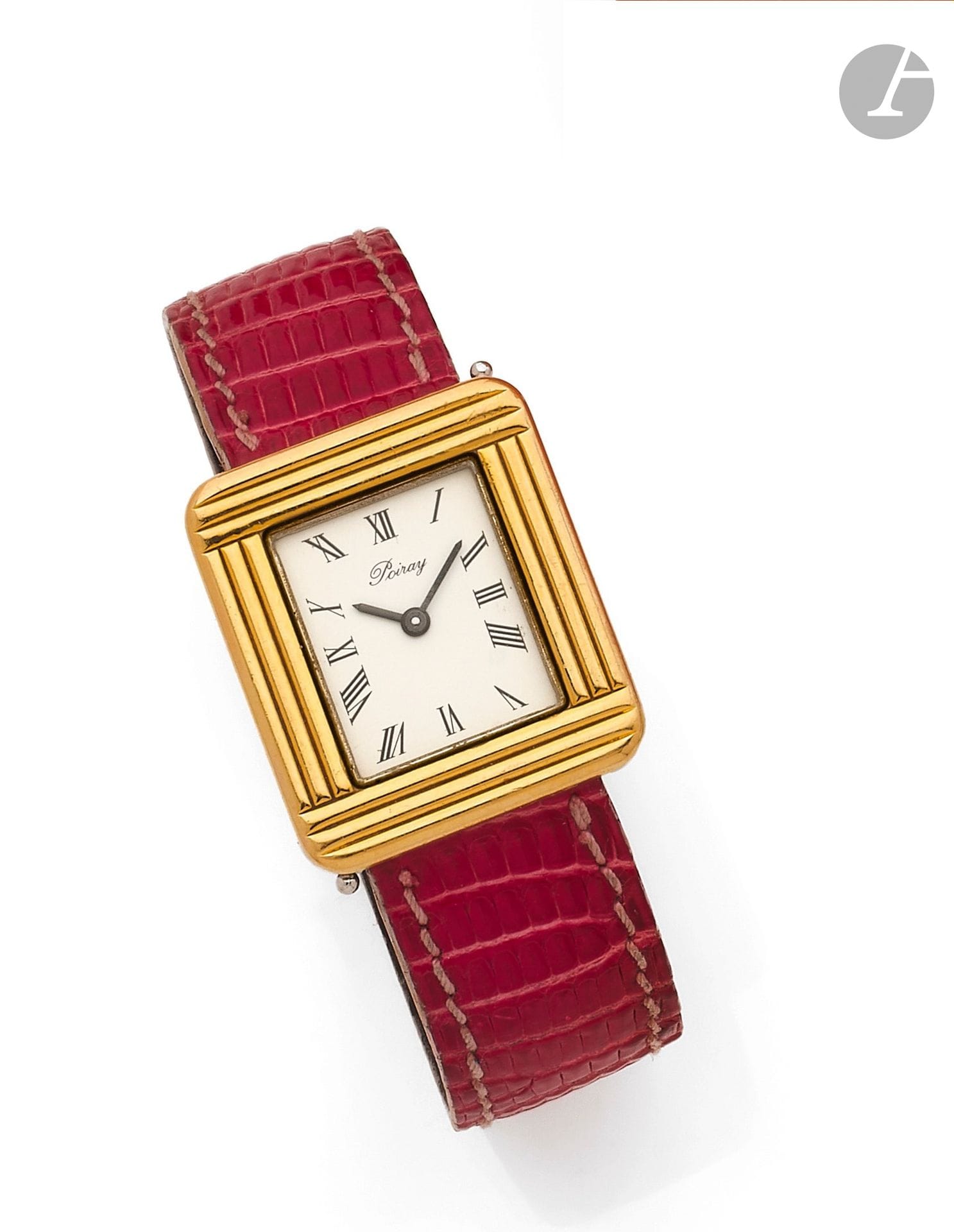 POIRAY
MA PREMIERE
VENDUE EN 1990
Montre bracelet de dame en acier et métal doré sur cuir.
Boîtier: rectangulaire en acier, fermeture à vis, lunette godronnée en métal doré, remontoir intégré.
Cadran: beige, index chiffres romains peints.
Mouvement: quartz.
Bracelet: cuir interchangeable, signé.
Signée et numérotée A2883.
Dim. 26 X 22mm
Avec: écrin, certificat (achat Poiray, Gorges V) et 10bracelets supplémentaires (dont 8 signés, longueur: 13,8 cm).