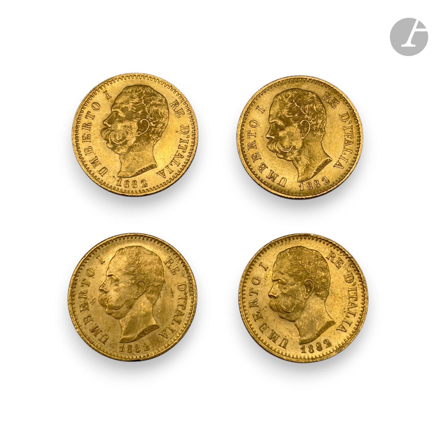4 pièces de 20 Lire Umberto Ier de 1882, en or 900/°°°.
Poids net : 25.7g

FRAIS DE VENTE : 8% HT