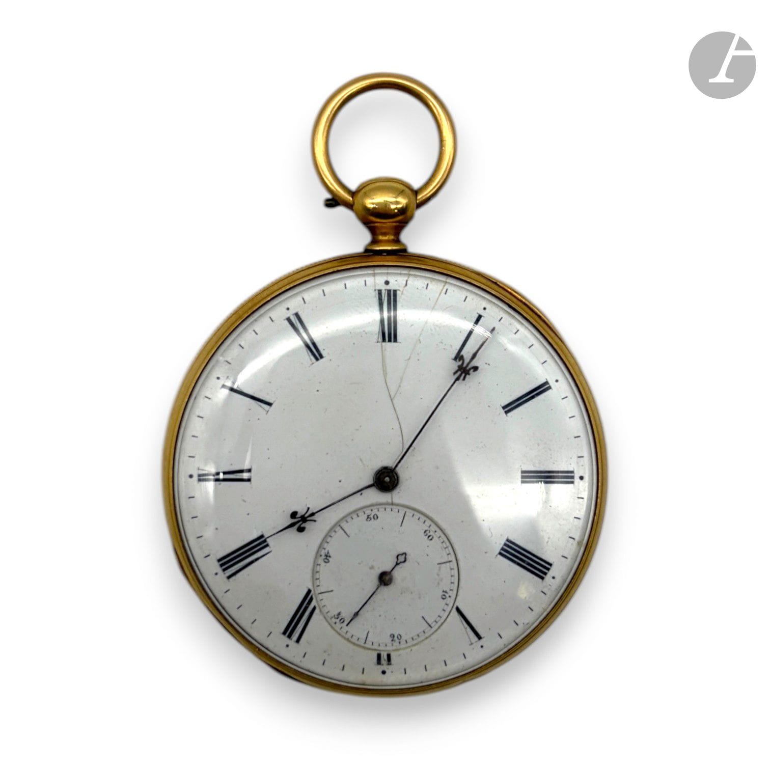 Montre de gousset en or 750/°°°. 
Cuvette en or 750/°°°, gravée "Camp de Boulogne, 20 août 1855 / Aiguillon / T. Mautrine (?), N.L".
Cadran émaillé blanc (fêles). Index à chiffres romains. Compteur supplémentaire pour les secondes à 6h.
Poids brut : 88.5g

FRAIS DE VENTE : 8% HT