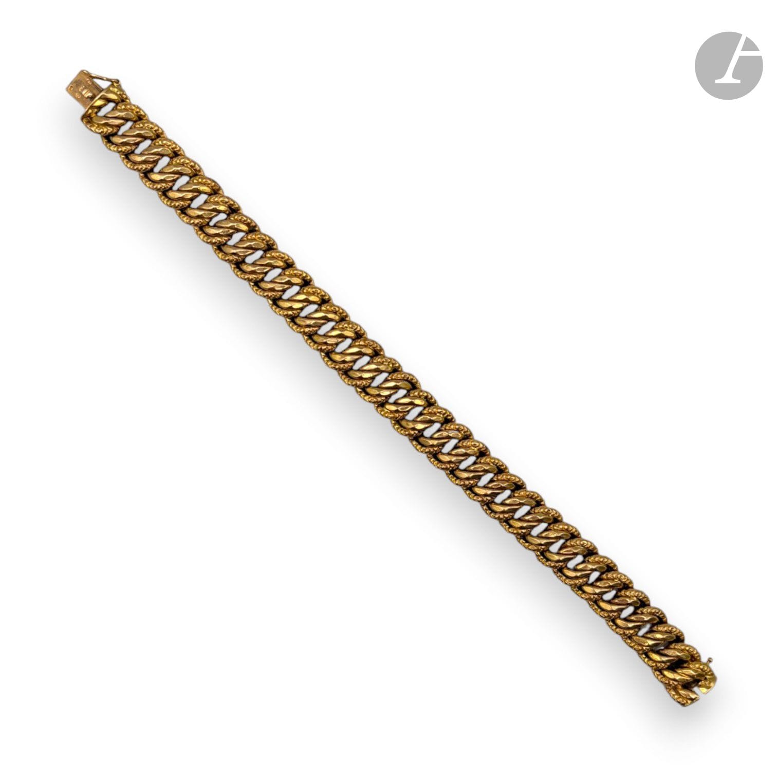 Bracelet à maillons tressés en or 750/°°°. 
Poids net : 27.4g

FRAIS DE VENTE : 8% HT