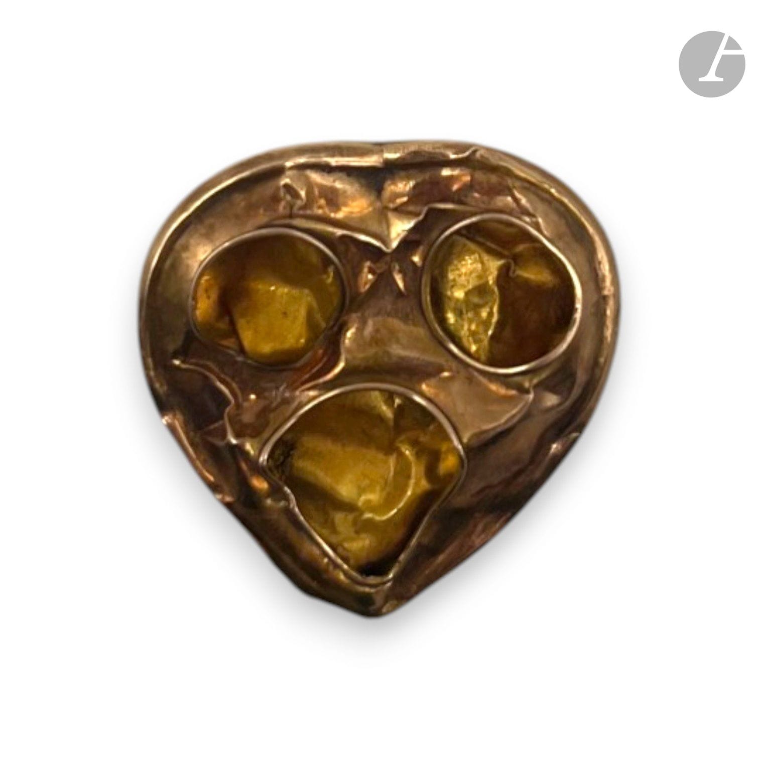 Débris de bijoux en or 750/°°°. 
Poids net : 1.4g

FRAIS DE VENTE : 8% HT