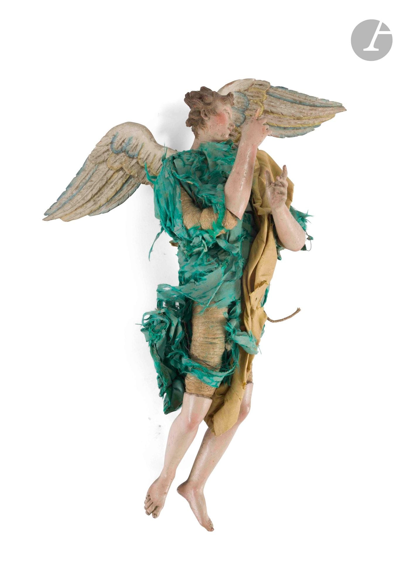 SANTON NAPOLITAIN
Personnage de crèche figurant un ange avec tête en terre cuite, yeux en verre, corps habillé de vêtement de soie ; bras et jambes en bois sculpté et polychromé. On joint trois ailes en bois sculpté et polychromé.
Italie du sud, Naples, XIXe siècle
H. : 37 cm
Accidents et manques