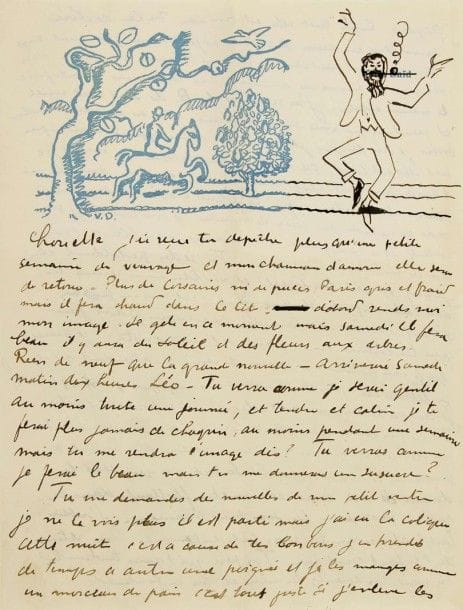 Kees VAN DONGEN. 23 L.A. ou L.A.S. (la plupart « Kiki ») avec dessins, [Paris] 5 rue Juliette-Lamber mars-avril 1924, à « Madame Van Dongen », à Cannes puis à Beaulieu ; 40 pages la plupart in-4 à son adresse, nombreuses enveloppes.
Très belle et importante correspondance amoureuse, illustrée d’amusants dessins.. Cette correspondance quasi quotidienne est écrite par Van Dongen de l’hôtel particulier de la rue Juliette-Lamber (XVIIe) dans lequel Jasmy et lui sont installés depuis 1922. Jasmy est alors partie d’abord pour Cannes, au Splendid Hôtel, où la styliste Jenny Sacerdote vient vite la chercher pour l’emmener chez elle à la Villa Tunis, à Beaulieu-sur-Mer. Van Dongen se montre jaloux et très inquiet à l’idée de la savoir loin et seule. Il est désappointé de ne recevoir que de simples cartes postales ou des lettres lapidaires de sa part, et il lui en fait le reproche dans chaque courrier. Son absence le rend improductif. Il tâche cependant de s’occuper en son absence : les journées sont rythmées par des réceptions, déjeuners, dîners, bals, promenades au bois, cinémas, lectures… Il cherche à maigrir (l’un des dessins le représente plus mince) et détaille son régime alimentaire. Il travaille aussi, mais les ventes de peinture ont du mal à aboutir, la période n’est pas favorable…. La plupart des lettres sont illustrées d’amusants dessins à la plume, les premières de gravures en bleu retouchées et augmentées de dessins originaux, où il se représente souvent fumant la pipe, peignant, se promenant, lisant, mais dessine aussi un chien, des objets (gramophone, pipe), etc.. Ce mardi matin [4 mars] (gravure au cavalier bleu). Dessin à la plume où il se représente assis, fumant la pipe, sur le côté de la lettre intitulée : Le veuf sur le toit (chanson triste) : « J’attends, j’attends l’hirondelle / qui doit me porter des nouvelles. / Je ne vois que la pluie et la neige / et je n’entends que mes soupirs ». Il ajoute : « C’est donc si beau que tu ne peux pas m’envoyer un
