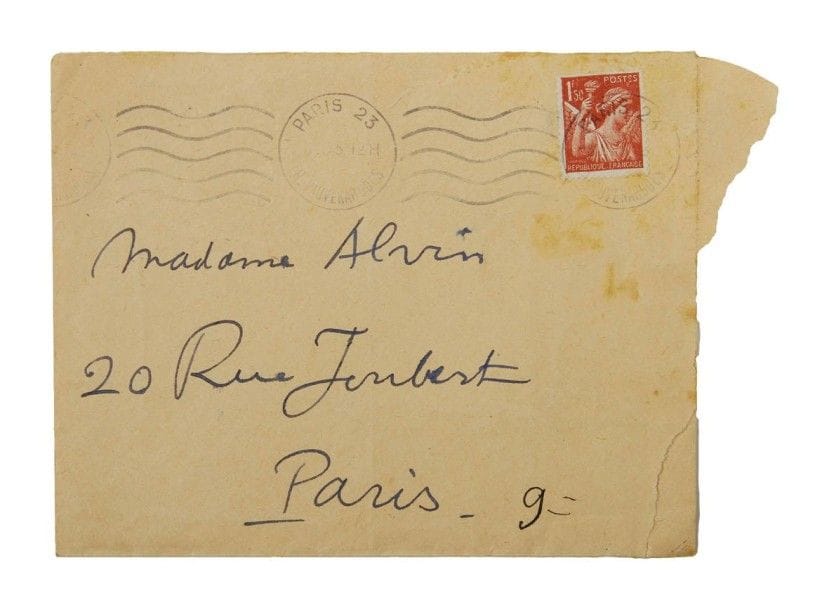 Kees VAN DONGEN. 14 L.A.S. (la plupart « Kiki »), Garches ou Paris et Deauville 1944-1946, à Madame Jasmy Alvin, à Paris et Monfort-l’Amaury ; 13 pages formats divers, 2 au crayon, enveloppes. 
Correspondance amicale de la fin de la guerre et de l’immédiate après-guerre, parlant notamment de son fils Jean-Marie, né en 1940 (de sa future femme Marie-Claire).. 19 septembre [1944]. Il est allé avec son fils à Paris la veille « pour voir les drapeaux. Tout est calme maintenant. À Garches on ne s’est aperçu de rien seulement au lieu d’Allemands on a vu se promener quelques Américains. J’ai eu le charbon et j’ai encore un peu de bois à Garches et pas mal de vieux chassis mais je pense que d’ici l’hiver on aura à peu près ce qu’il faut pour se chauffer et pour manger. J.M. est épatant il est chef des F.F.I. et fait beaucoup de bruit. Il m’a dit qu’il y a longtemps qu’il n’a pas vu tante Léo. Il s’amuse beaucoup à Garches et m’empêche de travailler mais je crois que c’est lui qui a raison et nous jouons ensemble toute la journée. C’est lui qui est maintenant papi et moi je suis devenu J.M. »…. [Paris] mercredi [janvier 1945]. Il confirme leur déjeuner de dimanche : « je ne sais pas s’il y aura du boudin mais il y a en tous cas quelque chose, et Jean-Marie t’invite pour tous les dimanches »… Il signe : « Jean-Marie et Kiki ».. [Garches] Jeudi 6 avril. Il a été en contact avec Nacenta, qui attend l’appel de Jasmy et lui a dit que « cette exposition ne pourrait se faire avant un mois mais que la chose se fera ». Il lui a répondu qu’il s’en occuperait personnellement et attend son retour… Il cherche à acheter des poules pour son fils Jean-Marie : « Mais je ne veux pas de coq seul. En tout cas ne t’en fais pas je m’en occupe et j’ai peur qu’on te colle un vieux coq qui ne vaut plus rien pour mes poules que je n’ai pas encore »… Le ravitaillement est toujours difficile mais les trains pour Garches fonctionnent mieux… Il signe : « le muet qui écrit ».. Ce mercredi, jour du tab