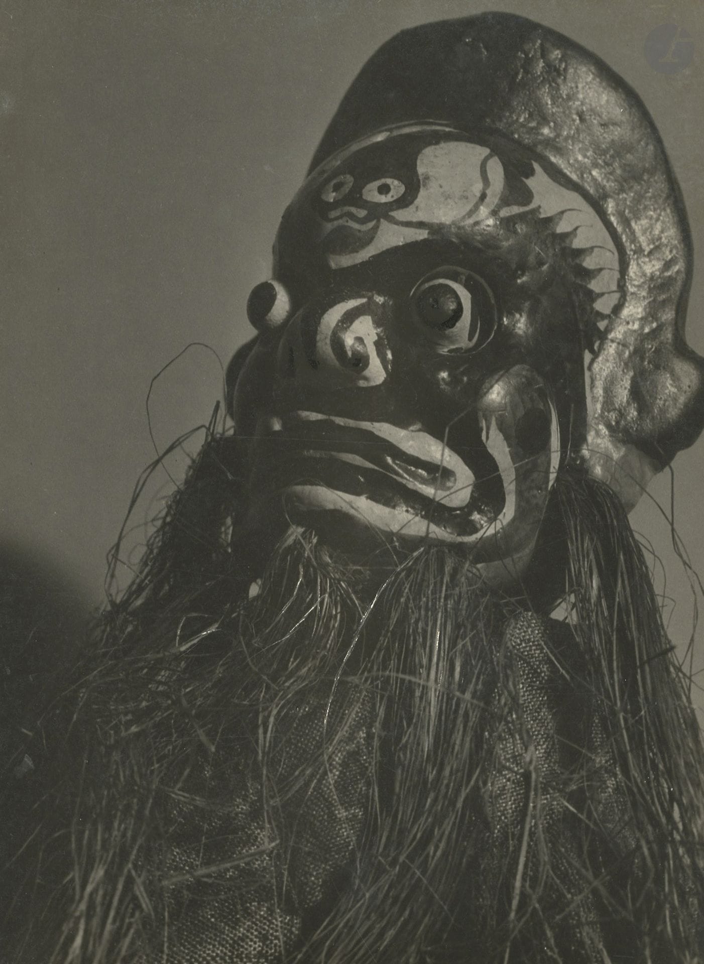 Photo Verneuil
Marionnettes de théâtre chinois, c. 1935-1940.
22 épreuves argentiques d'époque. Nombreux tampons du photographe et du "Commissariat Général de l'Information", ainsi que des légendes imprimées aux versos.
Format moyen : 23 x 17 cm

Provenance : Archives Pawel Barchan.