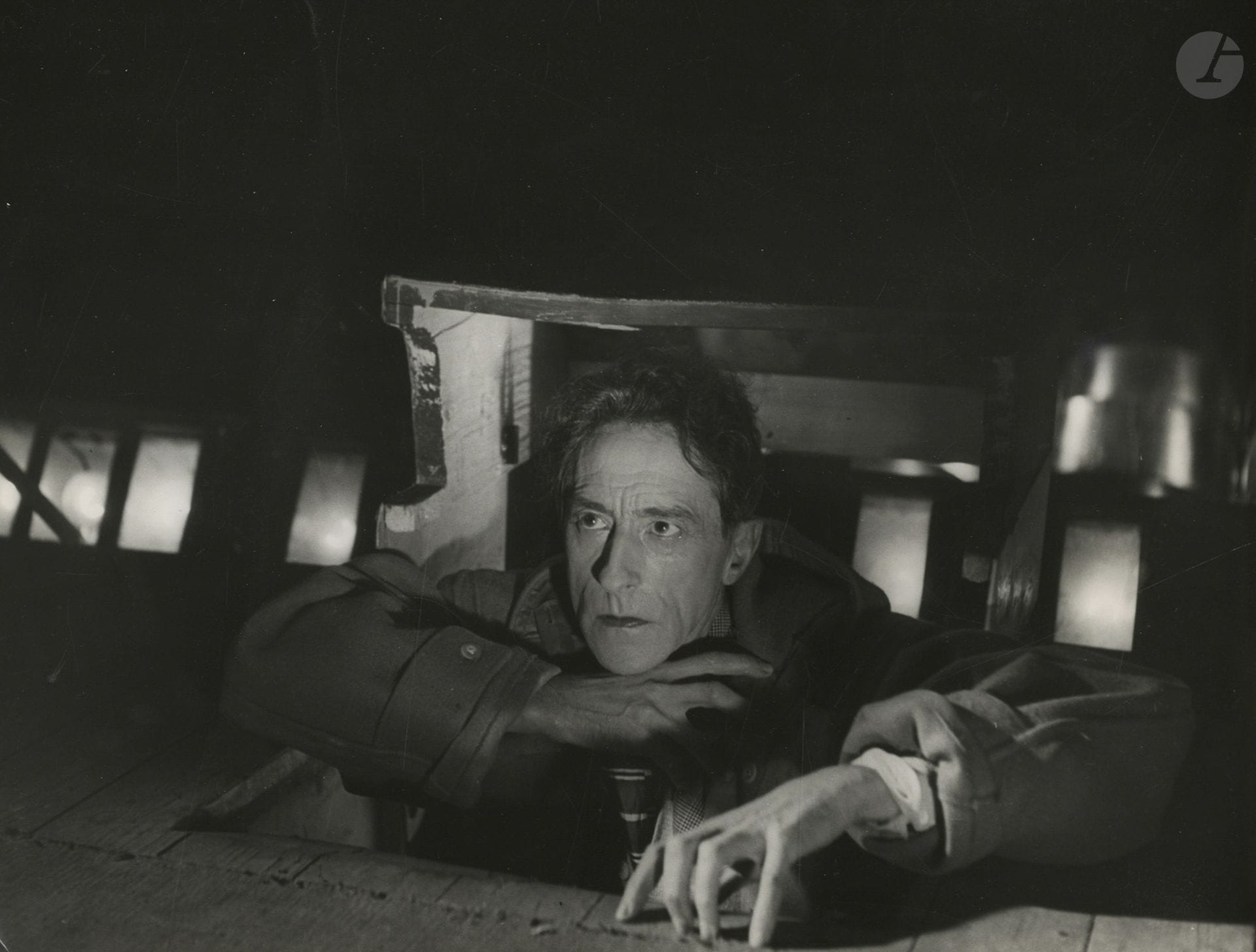 Michel Brodsky (1913–1997)
Jean Cocteau during the staging of *Les Parents Terribles* at the Théâtre du Gymnase. Paris, 1948.
Vintage silver print, stamped “Photo – Michel Brodsky” on the reverse.
17.5 x 23 cm