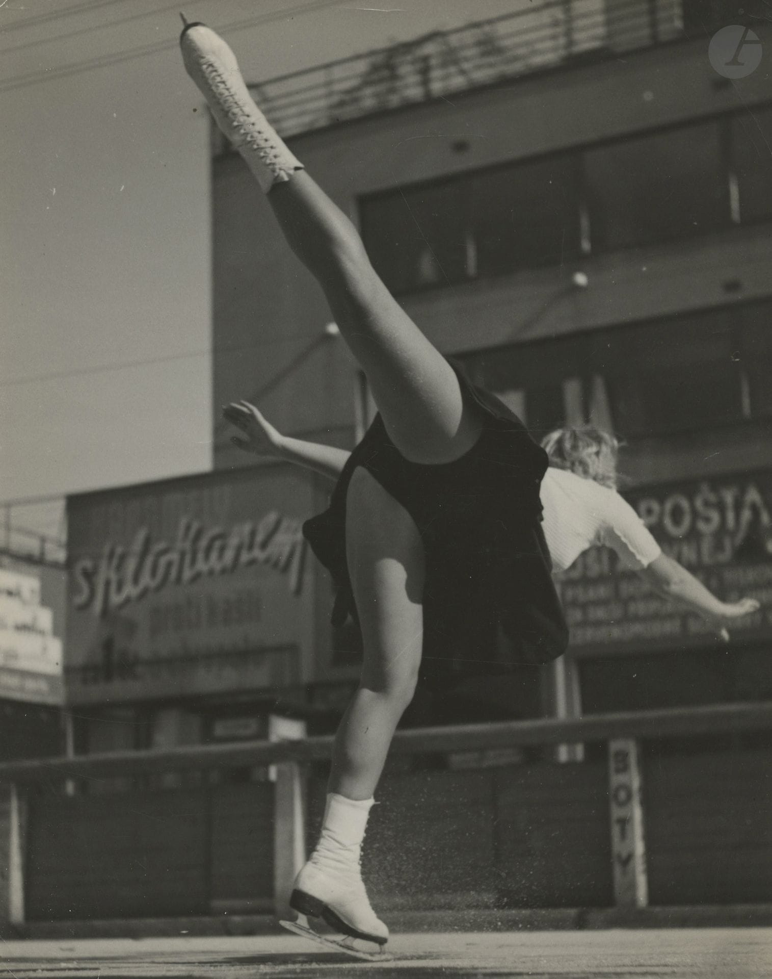 Václav Jírů (1910–1980)
Figure skating, c. 1935–1940.
Four vintage silver prints. Numerous signatures by the photographer and stamps from the distributor “Pawel Barchan” on the reverse. 
Medium format: 23 x 29 cm 

Provenance: Pawel Barchan Archives.