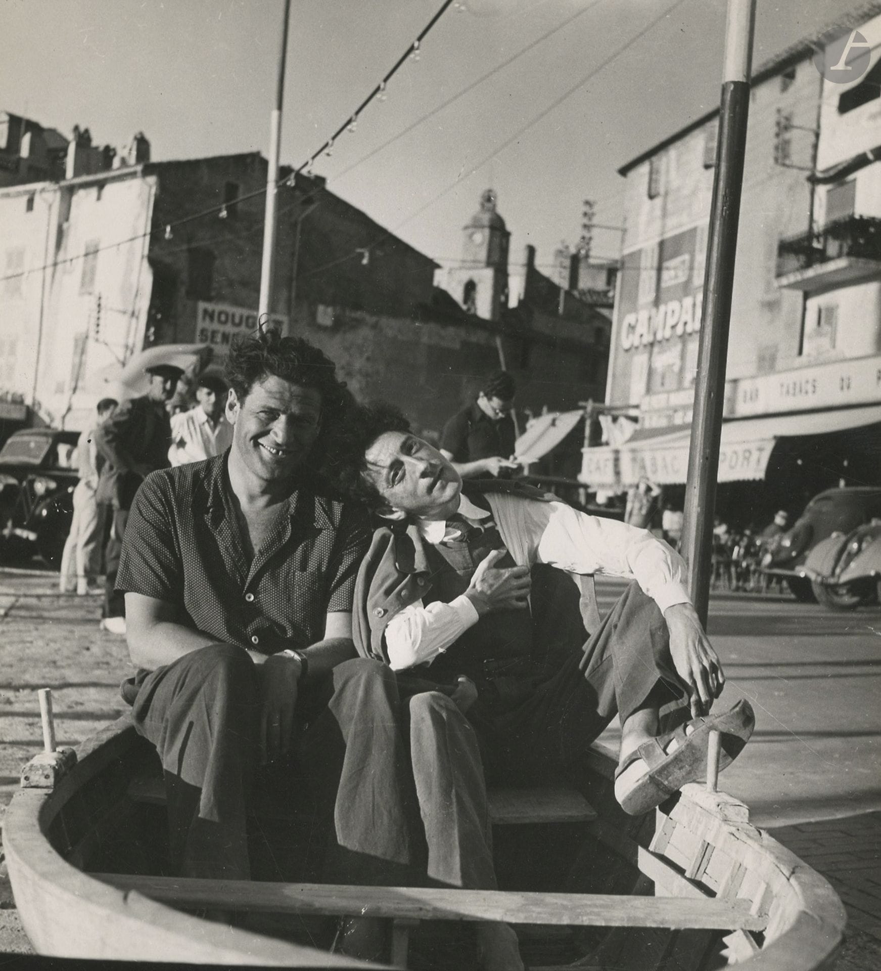 Michel Brodsky (1913-1997)
Joseph Kessel et Jean Cocteau. Saint-Tropez, 1948.
Épreuve argentique d'époque, tamponnée "Photo - Michel Brodsky" au verso.
24 x 18,2 cm
