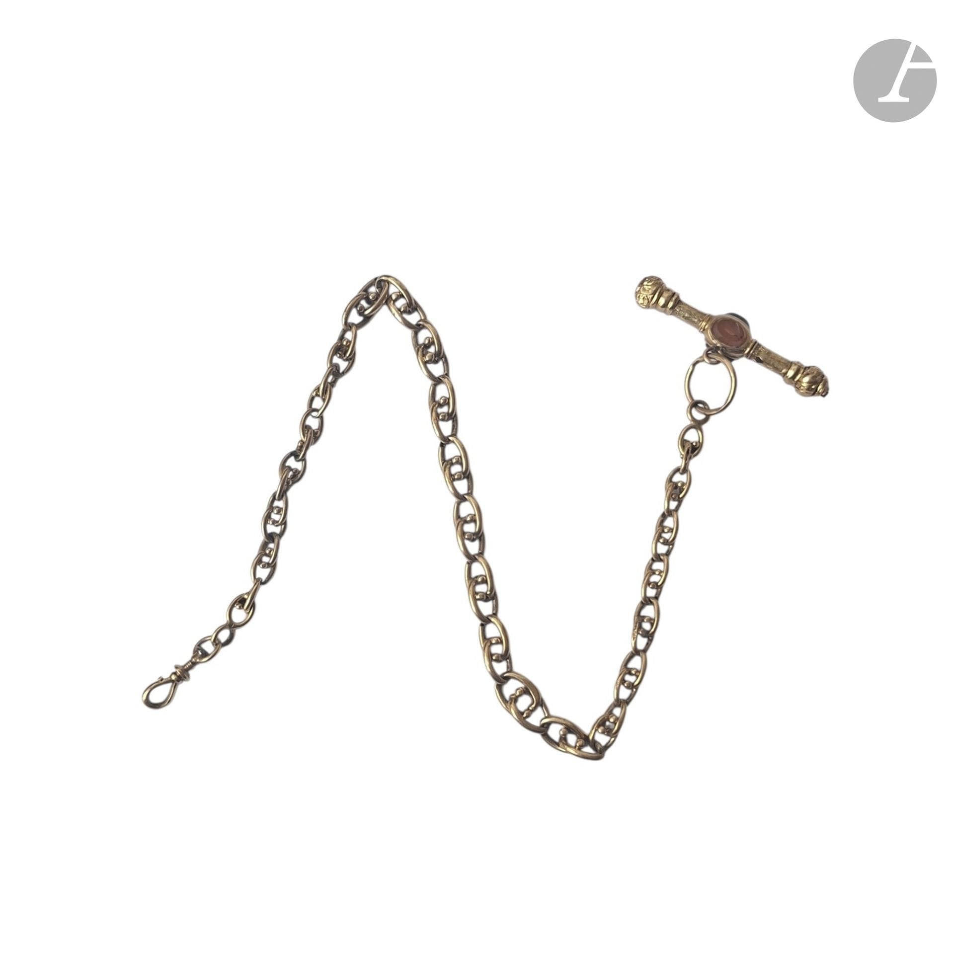 750°/°° yellow gold watch chain with a crown adorned with semi-precious stones. 
Gross weight: 19.8 g

BUYER'S FEES: 8% (excluding tax)