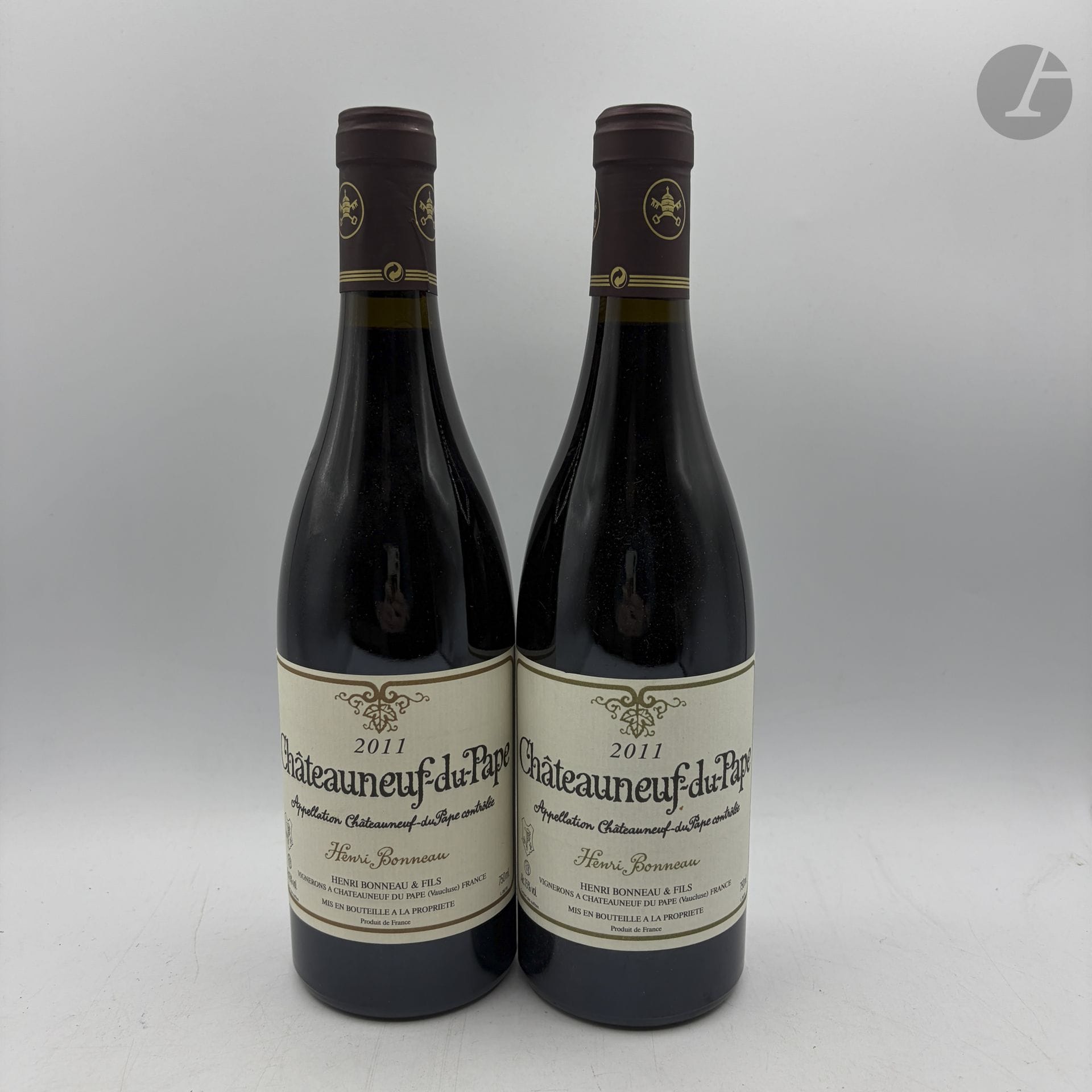 2 B CHÂTEAUNEUF DU PAPE Rouge, Domaine Henri Bonneau, 2011