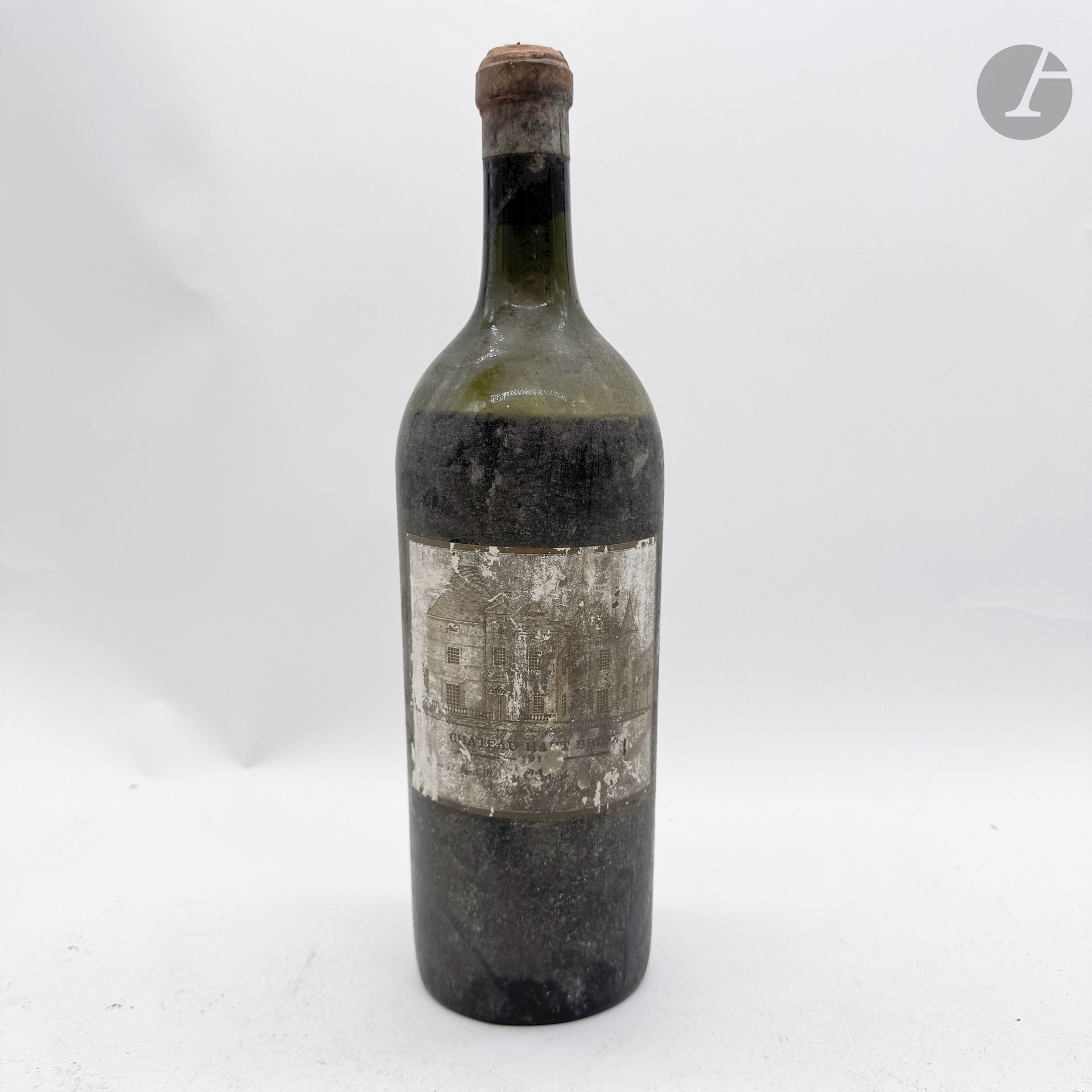 1 Mag CHÂTEAU HAUT-BRION (B.E; e.t.a. avec le dernier chiffre du millésime illisible; c.a. au sommet), GCC1 Graves, 191?