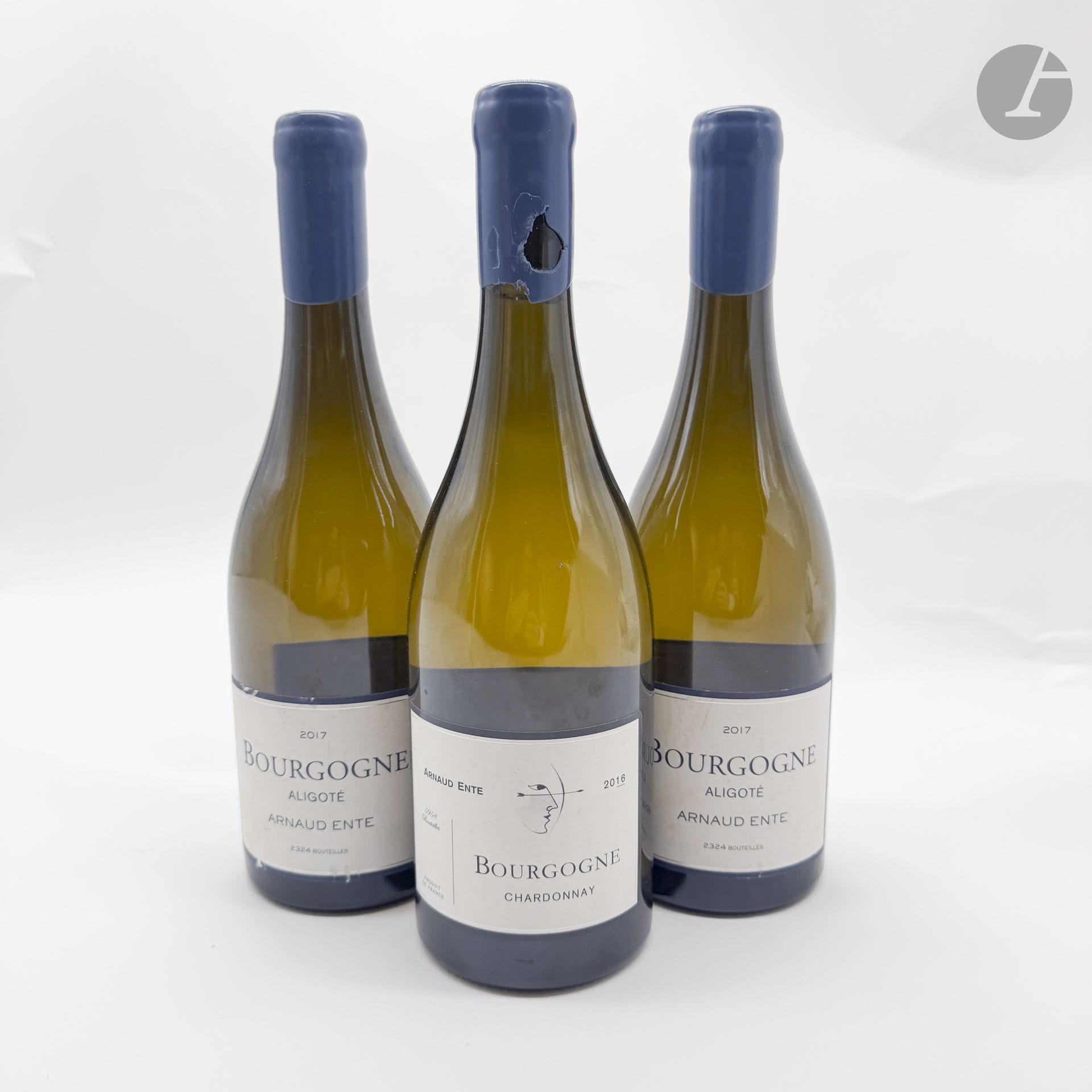 1 B BOURGOGNE CHARDONNAY, Domaine Benoît Ente, 2016
2 B BOURGOGNE ALIGOTE (1 e.a.), Domaine Benoît Ente, 2017