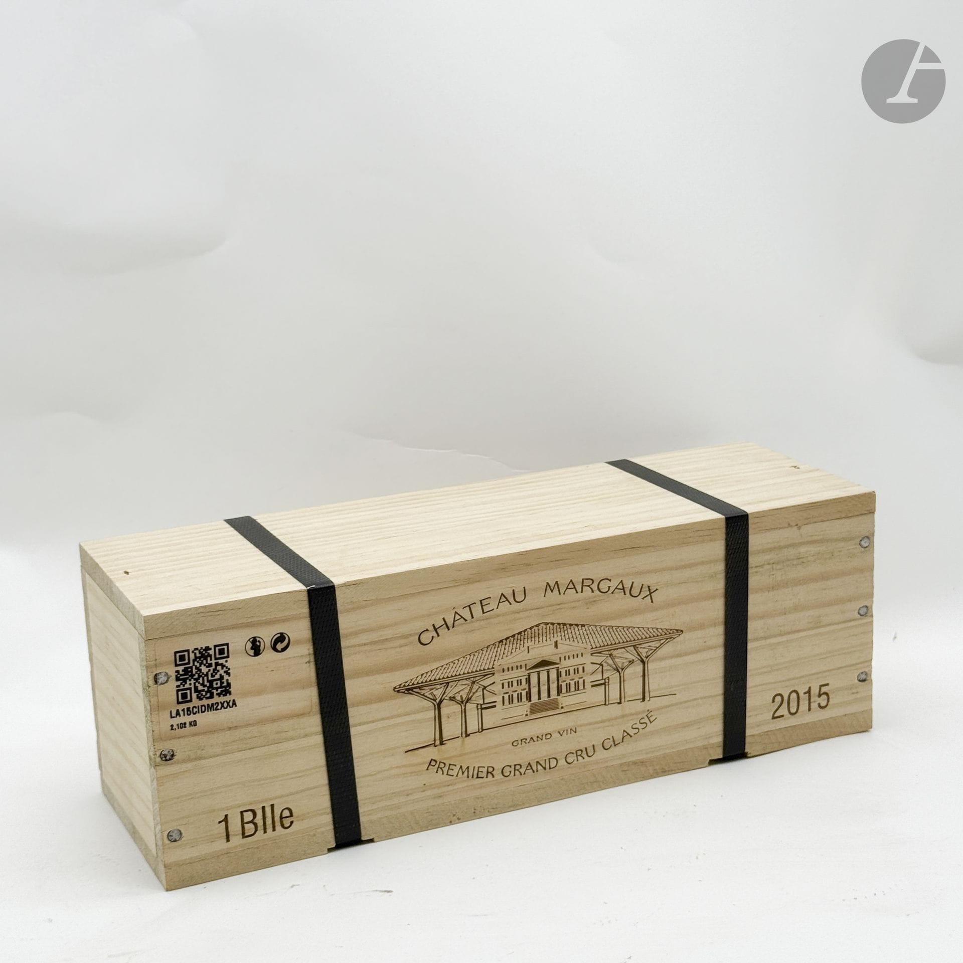 1 B CHÂTEAU MARGAUX (Caisse Bois d'origine cerclée), GCC1 Margaux, 2015