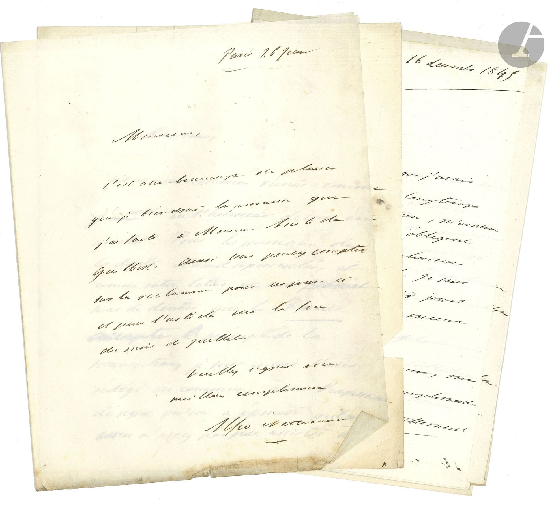 Alfred NETTEMENT (1805-1869). 20 L.A.S., 1841-1868, la plupart à l’historien Aristide Guilbert (une à Charles Asselineau); 402pages in-8 et in-4.

Principalement sur la collaboration de Nettement à l’Histoire des villes de France de Guilbert. «La dernière fois que j’ai eu le plaisir de vous rencontrer, vous m’avez dit que vous m’écririez officiellement afin de m’informer du chiffre de la somme allouée pour Autun, ce qui me fournirait l’occasion de vous prier de communiquer à MM. vos éditeurs, les observations que j’ai cru devoir vous faire à vous-même. […] Vous m’avez parlé, la dernière fois que je vous ai vu, de 120f. la feuille; quand vous êtes venu me demander ma collaboration, il y a plusieurs années, vous m’aviez proposé 150fr. pour chaque feuille […]. Ce n’est donc qu’en recevant les premières livraisons que j’ai pu savoir quelle était l’étendue des feuilles. J’ai vu alors que l’ouvrage était publié en format in-quarto comptant huit pages par feuille, et que les feuilles étaient aussi numérotées. J’en ai conclu naturellement que le prix de 150 francs était alloué à chaque feuille de huit pages […]. Ce prix de 150fr. ne paraissait pas considérable en raison des travaux longs et difficiles nécessités par la tâche ardue que j’avais entreprise, car il s’agissait d’écrire l’histoire d’une ville sur laquelle il n’existe aucun travail raisonnable […]. Si j’avais pu croire le contraire, malgré mon vif désir de vous être agréable, je n’aurais pu consentir à consacrer un mois et demi de travail assidu des études exceptionnelles sur un point particulier d’une histoire locale, études sans relation avec mes autres occupations, qui les interrompaient en me causant un véritable préjudice, sans me conduire à rien, puisque ma collaboration se bornait à l’histoire d’une ville» (26 août 1846)... Etc.
On joint 2 L.A.S. de Francis Nettement à Charles Asselineau (12 juin 1850), et à Lubis, rédacteur de L’Union, sur la défense de la presse légitimiste.
