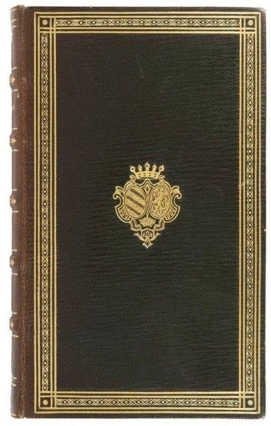 [CUSSAC (J.)]. Pisciceptologie, ou l’art de la pêche à la ligne ; Discours sur les Poissons, la manière de les prendre et de les accommoder ; la pêche aux filets et autres instrumens ; Suivi D’un Traité des Etangs, Viviers, Fossés, Réservoirs, et les moyens d’en tirer avantage ; avec un grand nombre de figures en taille-douce, ou Description des Pièges propres à ces différentes Pêches ; et terminé par un précis des lois et règlemens sur la pêche. Paris : Corbet, 1823. — In- 12, frontispice, xvj, 416  pp. , 28 planches. Maroquin vert foncé à long grain, roulette et filets dorés en encadrement et armes dorées au centre sur les plats, dos à nerfs orné, roulette dorée intérieure, tête dorée, non rogné (Thierry Sr de Petit-Simier).

Troisième édition de cet ouvrage fort complet sur l’art de la pêche, paru pour la première fois en 1816.
L’illustration se compose de 28 planches gravées sur cuivre. Il manque le frontispice qui a été remplacé par celui de l’ouvrage sur l’Aviceptologie paru dans l’édition de Corbet de 1822.
Très bel exemplaire relié par Thierry pour le célèbre chasseur et explorateur le vicomte EDMOND DE PONCINS (1866-1937). Ce dernier consacra une partie de sa vie à des voyages géographiques et cynégétiques et fut l’auteur de plusieurs livres sur ces sujets.
Dos passé. Quelques restaurations de papier, rousseurs éparses.
Provenance : Vicomte Edmond de Poncins, avec ses armes sur les plats et son ex-libris.