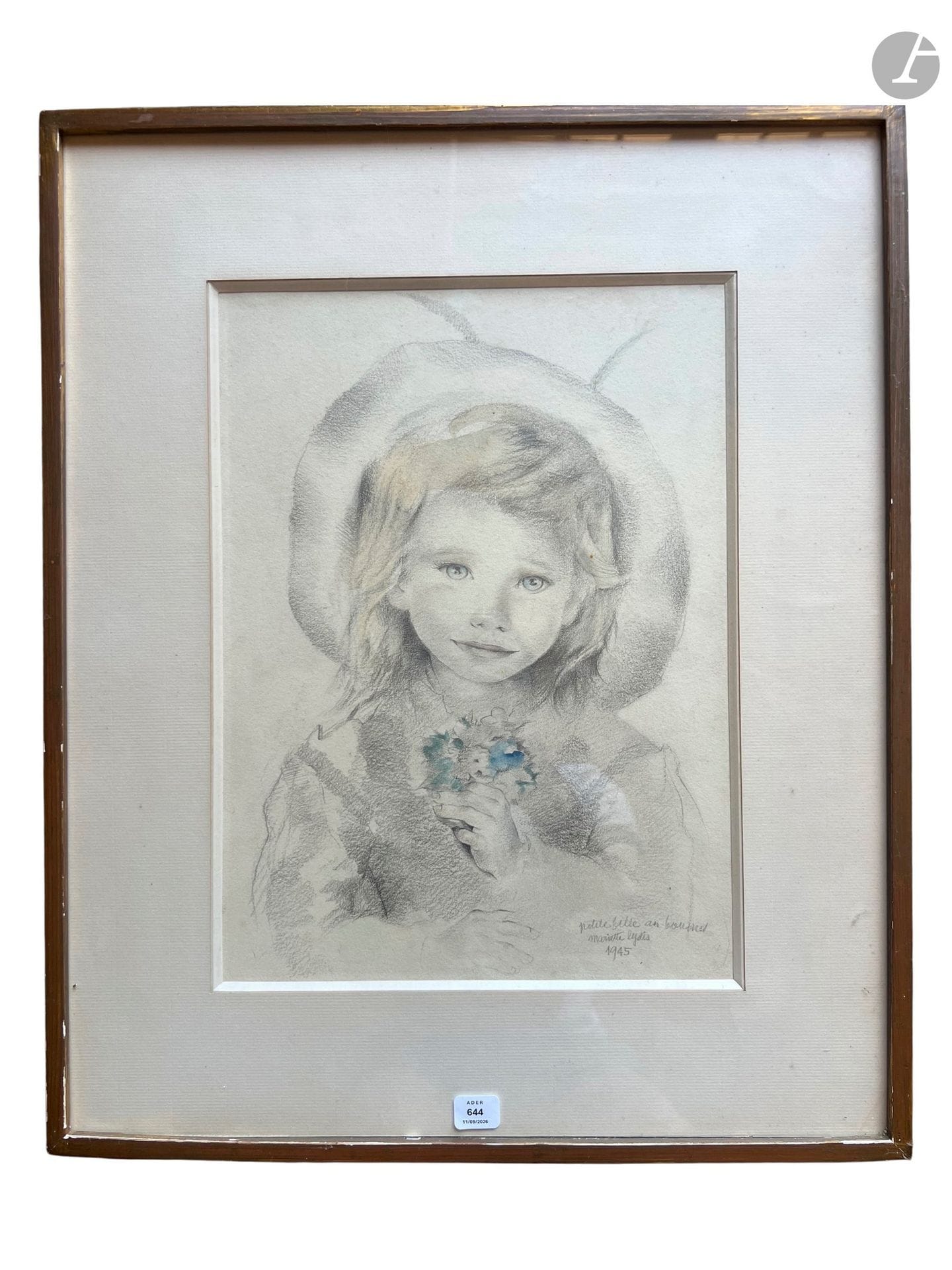 Mariette LYDIS (1887-1970) 
Petite fille au bouquet, 1946
Crayon et aquarelle.
Signé et daté en bas à droite.
H. : 34 cm - L. : 25 cm
(Lot vendu en l'état).