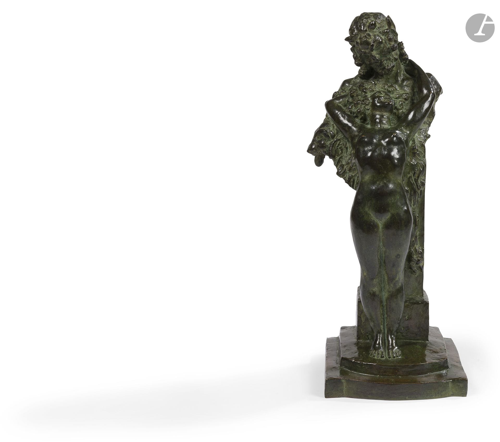 Félix BENNETEAU-DESGROIS (1879-1963)
Nymphe et satyre en terme
Epreuve en bronze patiné vert
Signée Félix Benneteau et cachet "Cire perdue Valsuani" 
H. : 50 cm