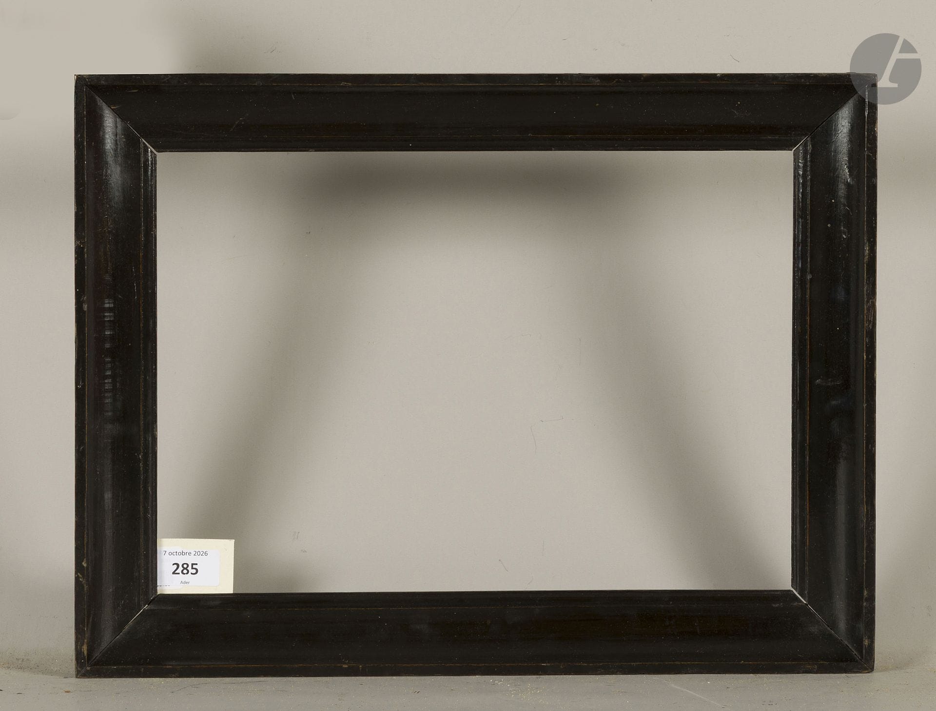Molded and blackened wooden frame. 19th-century Italy. 25.7 x 37 cm - Profile: 4.8 cm  
Dimensions at the bottom of the rebates: 27.5 x 38.8 cm