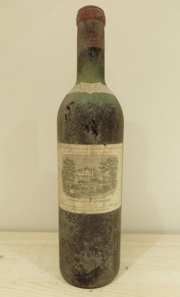 1 Bouteille CH. LAFITE-ROTHSCHILD, 1° cru Pauillac 1963 (ets, V)