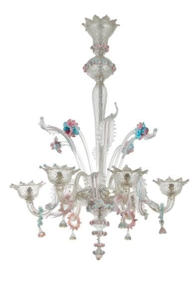 Lustre à six lumières et paire d'appliques à deux lumières en verre de Murano. H. du lustre:100 cm H. des appliques: 48 cm