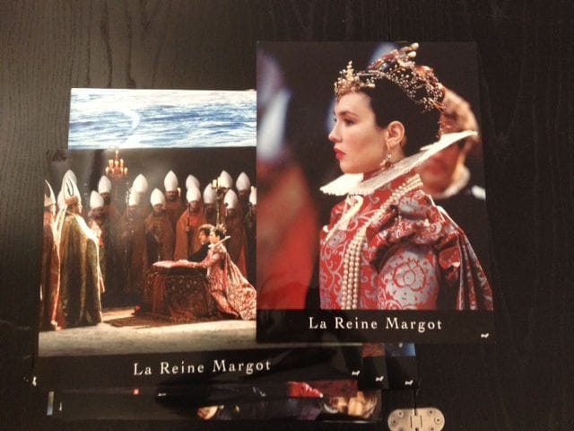 REINE MARGOT (La)
12 Tirages couleurs. Prestige. Imlf; in-4. Belles photographies de ce film avec Isabelle Adjani, Daniel Auteuil, etc