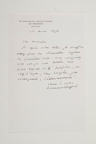 ORGANISTES. 11 Lettres, la plupart L.A.S., d'organistes et compositeurs. Marcel Dupré (3, 1948-1970), au sujet d'un article sur Guilmant (dactylographie jointe), et des «admirables orgues de Cavaillé-Coll. Vous imaginez-vous que je vais laisser les 6000 tuyaux de St Sulpice, ce chef d'orgue, être coupés, par conséquent, désharmonisés !»...{CR} Eugène Gigout (3, 1879-1925), dont une à Achille Vogue au sujet de la méconnaissance de l'orgue par le public français (1879), et félicitations à Pierre de Bréville sur ses intéressantes pièces d'orgue (1923).{CR} Alexandre Guilmant (4, 1891-1907), dont 2 à Paul Séguy, interprète de son Balthazar.{CR} Louis Niedermeyer, à propos de l'interprétation de l'une de ses oeuvres par Duprez à l'Opéra