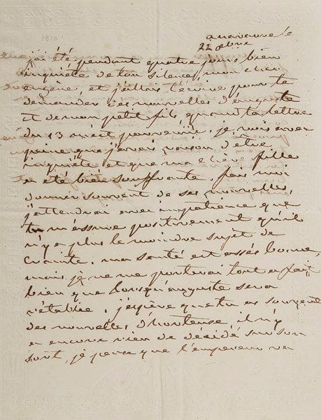 JOSÉPHINE (1761-1814)
Impératrice des Français, première femme de Napoléon. L.A.S., Navarre 22 décembre [1810], à son fils Eugène de Beauharnais; 1 page et demie in-4 à bordure gaufrée. Belle et tendre lettre de l'ex-impératrice, s'inquiétant de l'état de sa belle-fille, Auguste de Bavière, qui avait donné naissance à un fils le 9 décembre, et évoquant le sort de sa fille Hortense, ex-Reine de Hollande.{CR} «J'ai été pendant quatre jours bien inquiète de ton silence, mon cher Eugène, et j'allais t'écrire pour te demander des nouvelles d'Auguste et de mon petit-fils, quand ta lettre du 13 m'est parvenue. Je vois avec peine que j'avais raison d'être inquiète, et que ma chère fille a été bien souffrante. Fais moi donner souvent de ses nouvelles, j'attendrai avec impatience que tu m'assures positivement qu'il n'y a plus le moindre sujet de crainte. Ma santé est assés bonne, mais je ne me porterai tout à fait bien que lorsqu'Auguste sera rétablie. J'espère que tu as souvent des nouvelles d'Hortense, il n'y a encore rien de décidé sur son sort, je pense que l'empereur va s'en occuper dans ce moment ayant fixé l'apanage du roi. Elle attend avec impatience de voir son sort assuré. Elle n'a pas pu venir à Navarre depuis que j'y suis, je compte qu'elle viendra le mois prochain. Adieu mon cher Eugène, tu sais combien ma tendresse pour toi est grande»