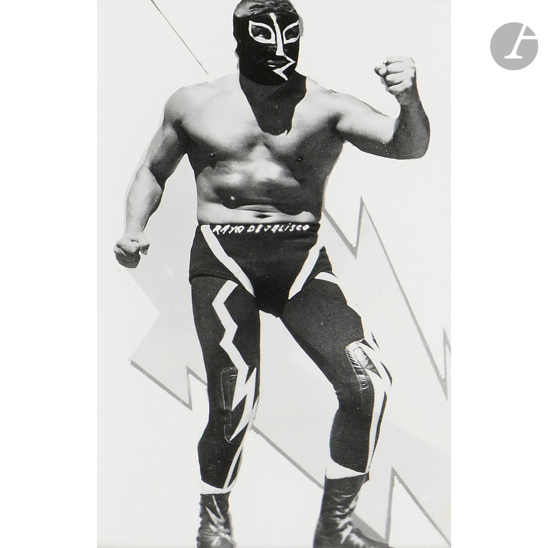 Photographe non identifié
Lucha Libre. Mexique, c. 1960-1970.
Angel Blanco. Blue Demon. Rayo de Jalisco. El Santo. Mazambula, ‘El Brujo’. Huracán Ramirez.
Six (6) épreuves argentiques d’époque. Noms des lutteurs dans les négatifs.
Format moyen : 14 x 9 cm - cadre