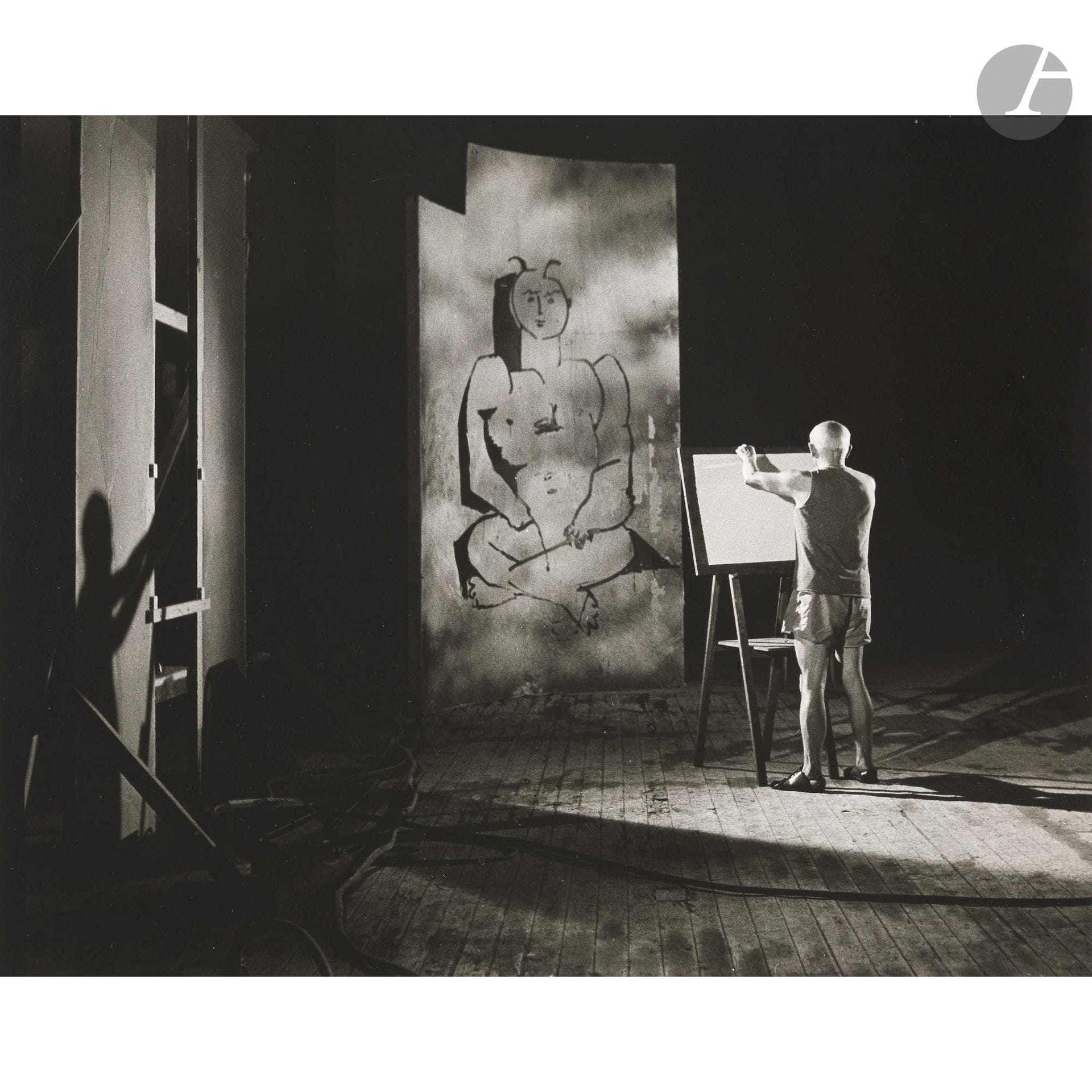 André Villers (1930-2016)
Pablo Picasso, c. 1955-1958.
Pablo Picasso dans Le Mystère Picasso de Henri-Georges Clouzot. Pablo Picasso, la chouette. Pablo Picasso avec le chapeau et le pistolet de Gary Cooper. Pablo Picasso, Les yeux. 
Cinq (5) épreuves argentiques (c. 1990). Tampon du photographe, titre et date (1) à l’encre aux versos. 
Images : de 24,3 x 18,8 cm à 25 x 19,8 cm Feuilles : de 25,5 x 19,8 cm à 27 x 19,8 cm
