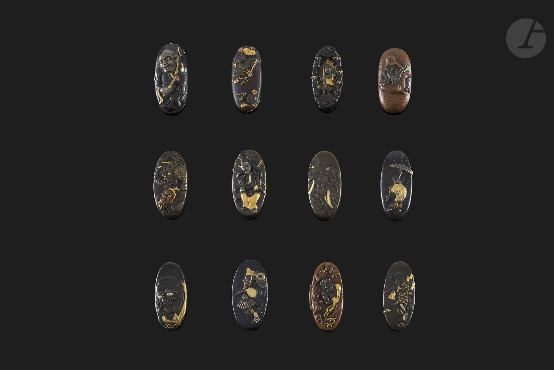 Ensemble de 12 kashira en shibuichi, shakudo et suaka, Japon, époque Edo (1603-1868)
Incrustés en iro e taka zogan de différents métaux, à décor de personnages de légendes japonaises, dieux du bonheur et divinités bouddhistes, un à décor d’éventail et fleurs.
