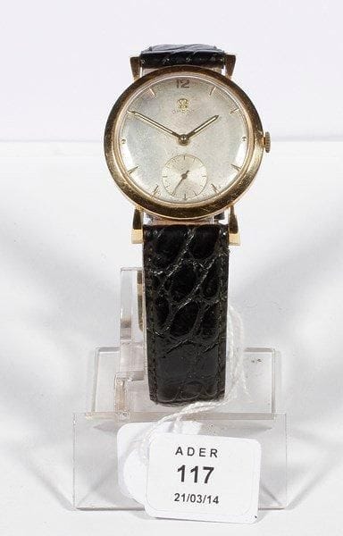 OMEGA
Montre bracelet d'homme en or, ronde. Trotteuse à 6H, bracelet en cuir. Cadran et remontoir manuel à revoir. Poids brut: 37 g. Ecrin