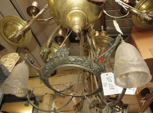 Lot de 3 lustres Art Nouveau et années 1920.