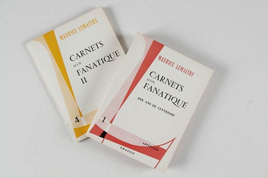 LEMAITRE Maurice. Carnets d’un fanatique. Tomes I et II. Dix ans de lettrisme. Paris, Grassin, 1960-1962. 2 vol. pt in-8, br. Exemplaire de remise en vente sous couverture de relais portant la mention édition augmentée.