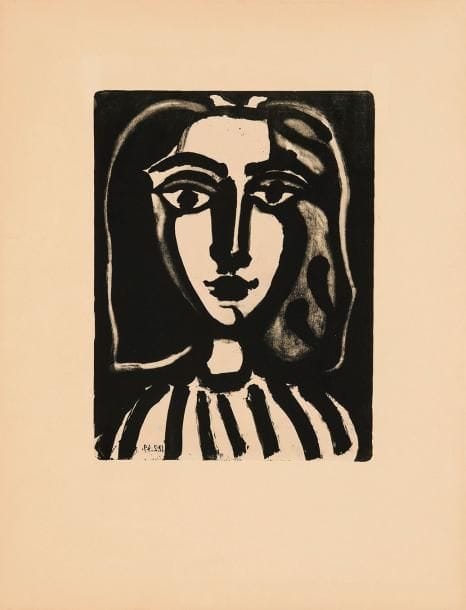 Pablo Picasso (1881-1973)
Jeune femme. 1949. Zincographie (pinceau et lavis). 295 x 393. Mourlot 153; Bloch 1836; Güse-Rau 428. Superbe épreuve sur vélin, l'indentation de la plaque très visible, légèrement oxydée, l'une des 5 épreuves d'essai antérieures au tirage à 100 épreuves pour l'album Le Centenaire de l'imprimerie Mourlot, Paris, Mourlot, 1952, avant les mentions imprimées en rouge en photogravure. Toutes marges. Très rare. C'est cette même plaque que Picasso reprit pour la combiner par inclusion à la lithographie La Femme au Fauteuil (Mourlot 137) dont elle vint remplacer la tête, créant ainsi une nouvelle image, La Femme au Fauteuil, variante (Mourlot 154). Ces expérimentations lithographiques lui servirent de point de départ pour deux toiles datées des 13 et 14 mars 1949 (Femme au fauteuil, Zervos XV 128 et 129)