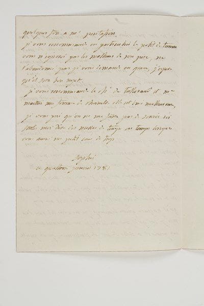 Sophie de France (1734-1782)
«Madame Sophie», sixième fille de Louis XV.Lettre autographe signée «Sophie», [Versailles] 14 janvier 1781, [à sa soeur Madame Adélaïde]; 2 pages petit in-4 (portrait gravé joint).Instructions au lendemain de la rédaction de son testament, faisant de ses soeurs Adélaïde et Victoire ses exécutrices et légataires universelles. [Elle y avait notamment stipulé de ne pas être autopsiée, selon la coutume, mais qu'on lui ouvre seulement le pied pour constater son décès.]«Je ne sai ma chere Torche [Louis XV surnommait Adélaïde Madame Torchon] si mon testament est bon», mais elle prie de «donner entre vous deux les pentions et les legs aux personnes qui y sont nommées et surtout je vous recommande l'article de mon enterement qu'il soit sans aucunes ceremonies et que je ne sois point ouverte cela me tient bien au coeur. Je vous recommande toutes mes dames mais particulièrement Mes de Montmorin et de Ryantz, vous savés l'amitié que j'avois pour elles, je voudrois bien que vous prissiés Me de Ganges elle vous plaît et vous me feriés grand plaisir, je joins à cette lettre une petite notte de ce que je demande au roy [Louis XVI]. Je vous prie ma chère Torche de de faire tout votre possible pour que le roy l'accorde, parlés en a la reine [Marie-Antoinette] de ma part, et faites bien voir au roy qu'il gagnera encore beaucoup, je ne vous dis rien de moi je sai qu'il faut me taire, je me recommande à vos prieres et à celles de Me de Narbonne»... Après avoir recommandé quelques dernières personnes de son entourage, dont son chevalier d'honneur Talleyrand, et sa femme de chambre Mme Martin, elle réitère son souhait de discrétion: «Je vous prie qu'on ne me fasse pas de service ici. Faites moi dire des messes de temps en temps lorsque vous aurés un petit écus de trop»...