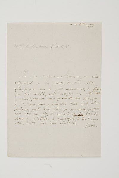 Marie-Thérèse de Savoie, comtesse d'ARTOIS (1756-1805) fille du Roi de Sardaigne Victor-Amédée III, épouse (1773) du comte d'Artois, le futur Charles X.Lettre autographe signée «Marie», 12 octobre 1777, [à la marquise d'Usson]; 1 page petit in-4.Elle est charmée du rétablissement de la santé de sa fille: «jespere que le petit mouvement de fiefre, qui lui restoit, serat cessé. Jai reçus votre lettre à Choissy, comme nous partiont, cela fait, que je n'ai pue, vous y repondre toute suite [...] je vous prie, de dire, bien des chosse, a Clotilde, je l'embrasse, de tout mon coeur»... Rare.Vente 10 février 1877 (Gabriel Charavay, n° 146).