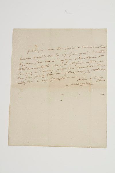 Aimée de Franquetot de COIGNY (1769-1820) épouse du marquis de Fleury puis du comte de Montrond (elle divorça des deux); incarcérée pendant la Révolution à la prison Saint-Lazare, elle inspira La Jeune Captive à André Chénier. Lettre autographe signée «Aimée de Coigny», ce mardi matin, à M. Fraisier; demi-page in-4.Invitation à déjeuner pour le lendemain... «J'ai besoin de votre obligeance et de votre bonne volonté à mon égard et je suis certaine que vous ferez les démarches que je vous demanderai et que vous seul pouvez faire»...