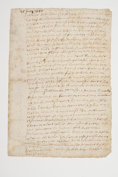 Anne de PISSELEU, duchesse d'ÉTAMPES (1508-1576) la favorite de François Ier.Note autographe, 26 mai 1548; 1 page in-fol. (rousseurs et légères restaurations).Très rare autographe faisant allusion à sa résidence forcée depuis la mort de François Ier.Anne de Pisseleu a copié le texte d'une déclaration de son frère Antoine de Pisseleu, seigneur de Heilly, au sujet d'une maladie dont elle avait été atteinte. Il représente que sa soeur la duchesse d'Étampes a souffert d'une double fièvre tierce et qu'elle a besoin de changer d'air pour se remettre, le lieu où elle se trouve étant trop «aquatic». Antoine de Pisseleu s'engage à la ramener céans [au château de La Hardoynes?] ou à Moncontour après son rétablissement...Vente 6-7 mars 2007 (n° 656).