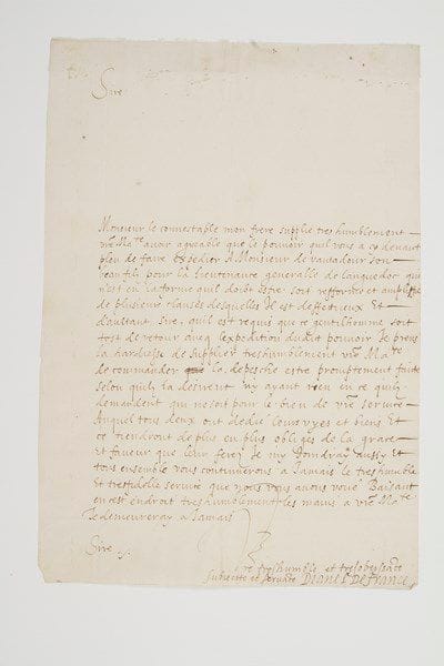 Diane de France, duchesse d'Angoulême et d'Étampes (1538-1619) fille naturelle d'Henri II, légitimée, elle épousa Horace Farnese, puis le maréchal François duc de Montmorency.Lettre autographe signée «Diane L de France», [1595], au Roi Henri IV; 1 page in-fol.Belle lettre à Henri IV, en faveur de son parent Anne de Lévis, duc de Ventadour (1569-1622), qui avait épousé en 1593 Marguerite de Montmorency (1572-1660), fille du connétable Henri de Montmorency (1534-1614), beau-frère de Diane de France.«Monsieur le connestable mon frere supplie tres humblement vostre Majesté avoir agreable que le pouvoir quil vous a cydevant pleu de faire expedier a Monsieur de Vantadour son beau filz pour la lieutenance generalle de Languedoc qui n'est en la forme quil doibt estre soit refformé et ampliffié de plusieurs clauses desquelles il est deffectueux et d'aultant, Sire, quil est requis que ce gentilhomme soit tost de retour aveq lexpedition dudict pouvoir je prens la hardiesse de supplier treshumblement vostre Majesté de commander la depesche estre promptement faicte selon quilz la desirent n'y ayant rien en ce quilz demandent qui ne soit pour le bien de vostre service auquel tous deux ont dedié leurs vyes et biens et ce tiendront de plus en plus obliges de la grace et faveur que leur ferez»...Ancienne collection L.-A. Barbet (15-16 novembre 1932, n° 76).