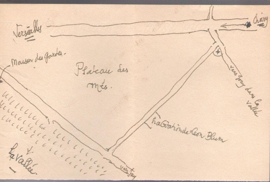 Daniel HALÉVY (1872-1962). 15 L.A.S., Paris et Jouy-en-Josas 1933-1952, au capitaine de vaisseau, puis amiral Jean Fernet; 26 pages formats divers, la plupart avec adresse ou enveloppe (4 cartes postales).{CR}Belle correspondance. 1er juillet 1933. Il ne croit pas que son Courrier d’Europe ait beaucoup inspiré les jeunes gens. «Je considère les événements, je n’y participe pas assez pour vraiment leur convenir. Je me souviens comme vous des jeunesses d’avant-guerre. Elles étaient fort belles, elles ont été massacrées, et l’atonie d’un faux triomphe n’a rien suscité après elles. Peut-être aujourd’hui voit-on reparaître un mouvement avec un Thierry Maulnier, un Dandieu, un Denis de Rougemont. Mais c’est difficile. Les mouvements élémentaires qui sauvent du désespoir ont peu de prise»... 20 mai 1949. Il a été à la vente des objets personnels du Maréchal Pétain par l’administration des Domaines. «Jamais je n’ai vu cinq cents personnes plus indignées ni plus spontanément rassemblées»; ce fut un échec: «je crois que la pacotille (peu de chose) sera rachetée par un groupe qui en débarrassera le domaine»... 30 juillet 1950. Instructions détaillées et plan pour le rejoindre à Jouy-en-Josas… «Je n’ai que trop d’idées en tête, & j’exécute très lentement. Toute diversion dans mon travail est pour moi un accident grave»... 5 août 1950, à propos du timbre Péguy, «très ressemblant. C’est un timbre exceptionnel, pour la célébration du cinquantenaire des Cahiers»... 3 juin 1951. «Nous attendrons les premiers jours d’août pour déménager Toynbee? Ce ne sera pas une petite affaire!»… 30 octobre 1951, à propos de la messe controversée à Notre-Dame, pour le maréchal Pétain: «émouvante, toute attristée pourtant par l’interdiction et les chants du parvis. Que s’est-il passé sur le parvis? Avec notre presse étrange, je n’ai été renseigné que par le New York Herald qui donnait comme nombres 3000 sur la place et 5000 dans la cathédrale. J’ai l’impression que la manifestation du parvis a été u