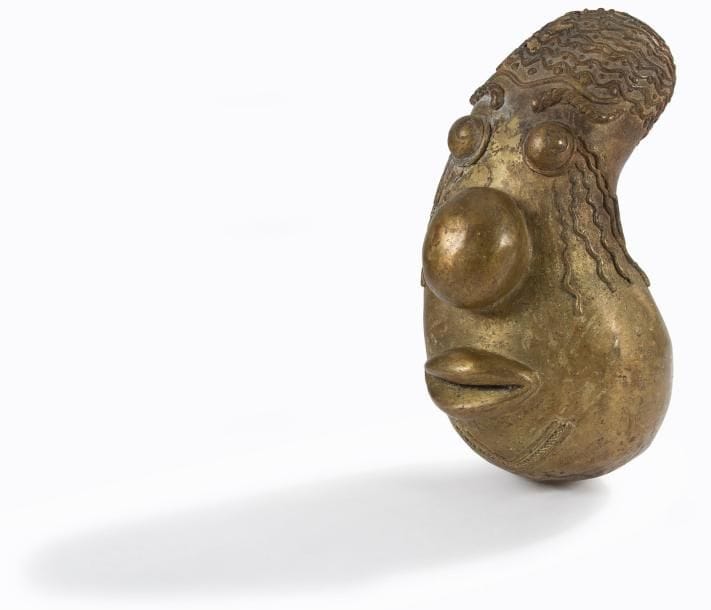 Hervé DI ROSA (Né en 1959)
Tête patate Sculpture en bronze. Pièce unique. Signée au marqueur par l'artiste. Hauteur:50 cm