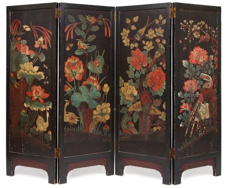 CHINE - XVIIIe siècle
Paravent à quatre feuilles en laque noir décoré en polychromie d'oiseaux parmi les fleurs. Shansi. Haut.: 120 cm - Larg. d'une feuille: 45 cm