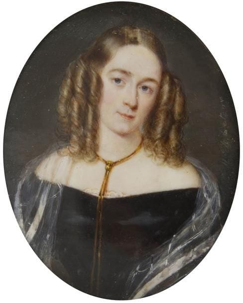 École française ou belge vers 1840

Jeune femme coiffée d'anglaises, en robe noire et châle d'organdi
Miniature ovale sur ivoire, 8,5 x 7 cm
Porte une signature à droite: E.M. de Latour.
Cerclage en laiton doré.
(Restaurations).
