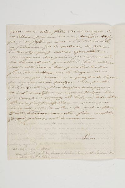 Louise d'Artois (1819-1864) duchesse de Parme; fille du duc et de la duchesse de Berry, soeur aînée du comte de Chambord, épouse (1845) du futur Charles III de Parme (1823-1854), elle fut Régente de Parme et de Plaisance après l'assassinat de son mari.Lettre autographe signée «Louise», 14 août 1829, à son frère, le comte de Chambord; 2 pages in-4.L'arrivée de M. d'Hardivilliers lui a procuré une très vive joie: «tout ce dont vous l'aviez chargé pour moi est arrivé on ne peut pas plus à propos car il doit y avoir ici une vente pour les pauvres mardi et vous jugez du succes que va avoir votre portrait. Il n'y a ici de vous que ce que je vous envoie fidelement copie. Remarquez que le nez est de profil et la bouche de face, le cou si grand qu'il est tout plissé, pas d'oreille, un cordon rouge, et la plaque du St Esprit les cheveux jaunes enfin c'est un chagrin de tous les jours de vous voir si mal representé; et je vous prie mon cher frère de m'envoyer la meilleure gravure de vous encadrée afin que j'en fasse present a l'hotel de ville ou je demeure je la metterai en place du monstre qui y est en representation»...