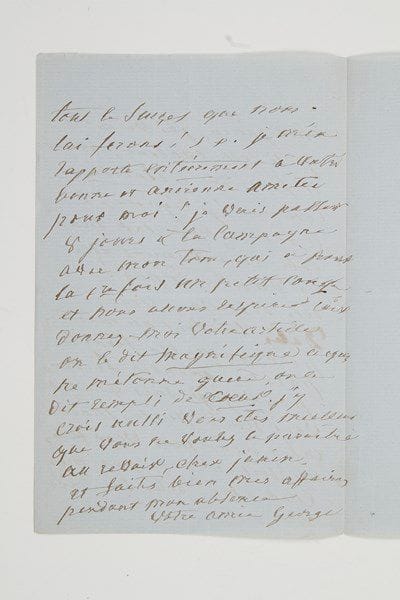 Marguerite-Joséphine Weimer, Mademoiselle George (1787-1867) tragédienne, sociétaire de la Comédie-Française.2 lettres autographes signées «George», [1846 et 1853 ?], à Jules Janin; 2 pages in-8 chaque.19 août [1846], sur la mort de son compagnon Harel: «J'ai perdu mon pauvre Harel la moitié de ma vie. Plaignez-moi, mon cher Janin, je suis si malheureuse et pourtant il me faut du courage, pour mon Tom, pour ma soeur. Votre ami est déposé dans le même tombeau de mon père et de notre petit Léopold. Vous les aimiez aussi je crois. Un mot sur la perte de cet homme si distingué, si courageux, si bon et si malheureux ! Vous l'aimiez Janin, vous l'aimiez, n'est-ce pas ? Vous lui accorderez quelques lignes»...[Décembre 1853 ?], sur sa représentation à énéfice: elle a vu Mme Grisi. «Elle consent, mais il faut que je l'encadre. Comment ! je l'ignore !! Il faudra bien, car sans l'encadrement elle ne danserait pas ! Elle doit vous voir. Dites-lui tout au monde pour qu'elle me tienne parole ! Mentez si vous pouvez. Je sais que cela vous sera difficile, mais enfin pour moi vous ferez un effort, n'est-ce pas mon cher ami ! Dites-lui bien tout le succès que nous lui ferons !»... Elle réclame l'article de Janin, qu'on dit magnifique: «on le dit rempli de coeur. J'y crois aussi vous êtes meilleur que vous ne voulez le paraître»...Ancienne collection Jean Darnel (28 juin 2004, n° 230).