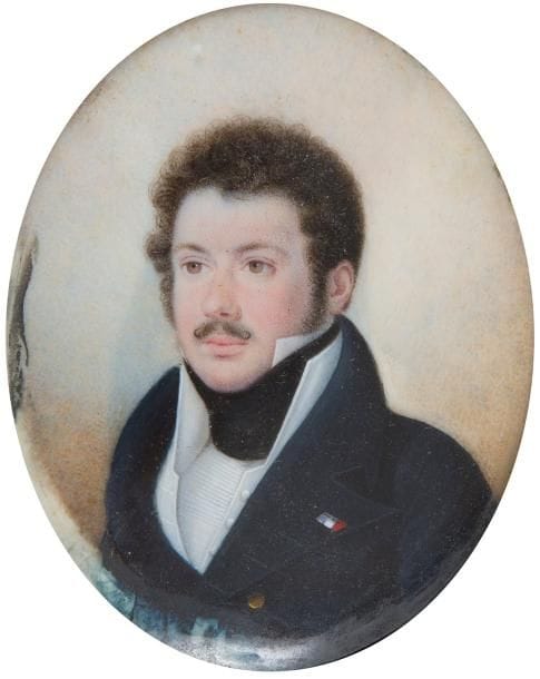 Ecole FRANCAISE vers 1825
Jeune homme à la décoration bleu-blanc-rouge sur le revers du costume noir Miniature sur ivoire ovale. H.: 6,2 cm - L.: 4,8 cm. Médaillon en laiton formant chevalet, H.: 7,3 cm - L.: 6 cm. (Importante mouillure, oxydation)